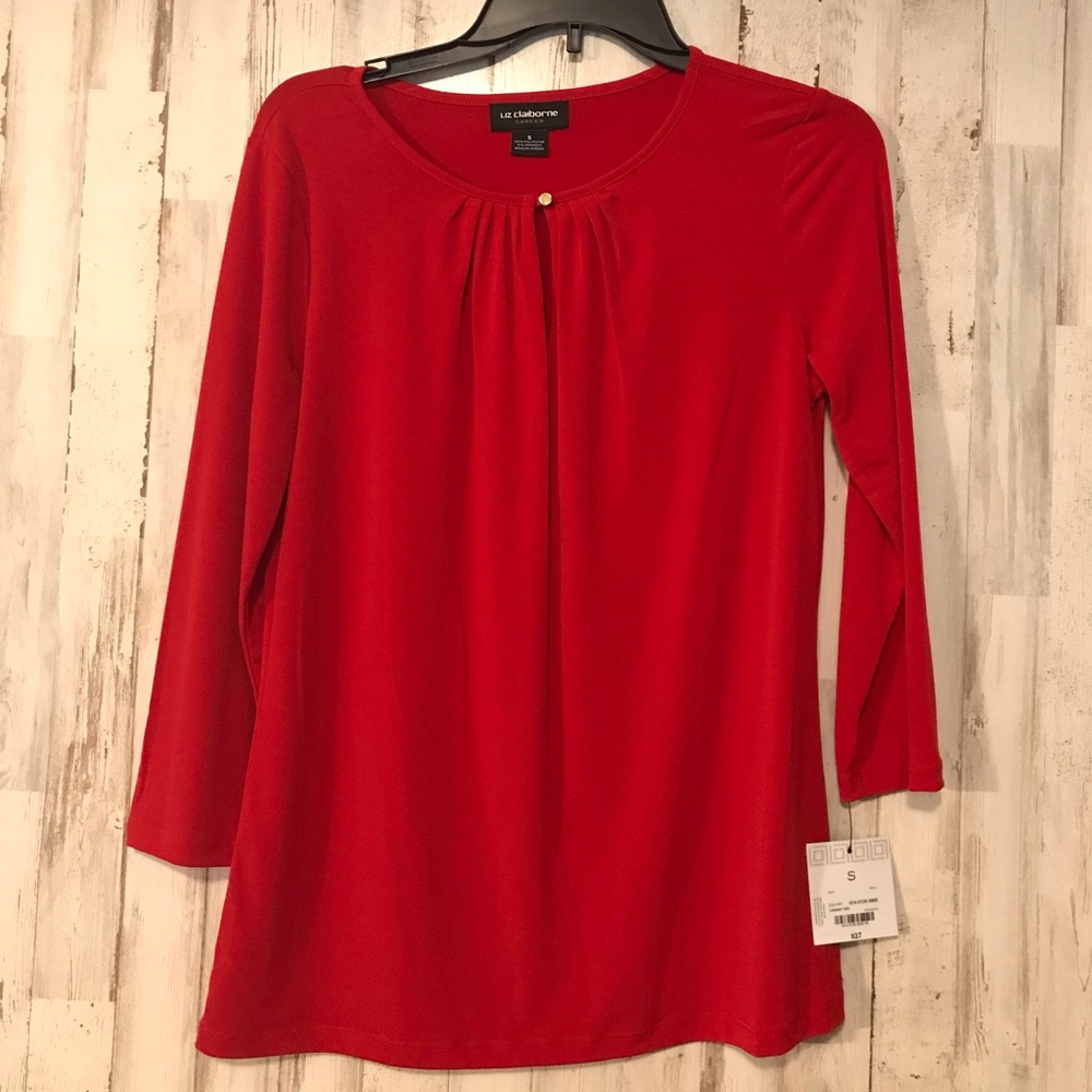 🎉🛍👠😍Beautiful Red Top. Liz Claiborne.